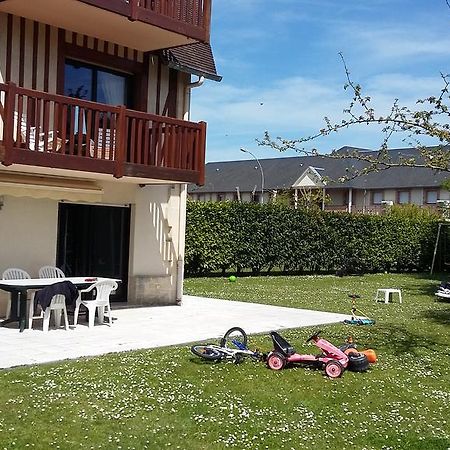 Les Manoirs Apartment Deauville Exterior photo